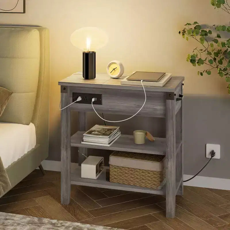 Table d'appoint Acekool avec plateau relevable, tiroir de rangement, ports USB et prises, table d'appoint avec étagères et sac de rangement pour petits espaces