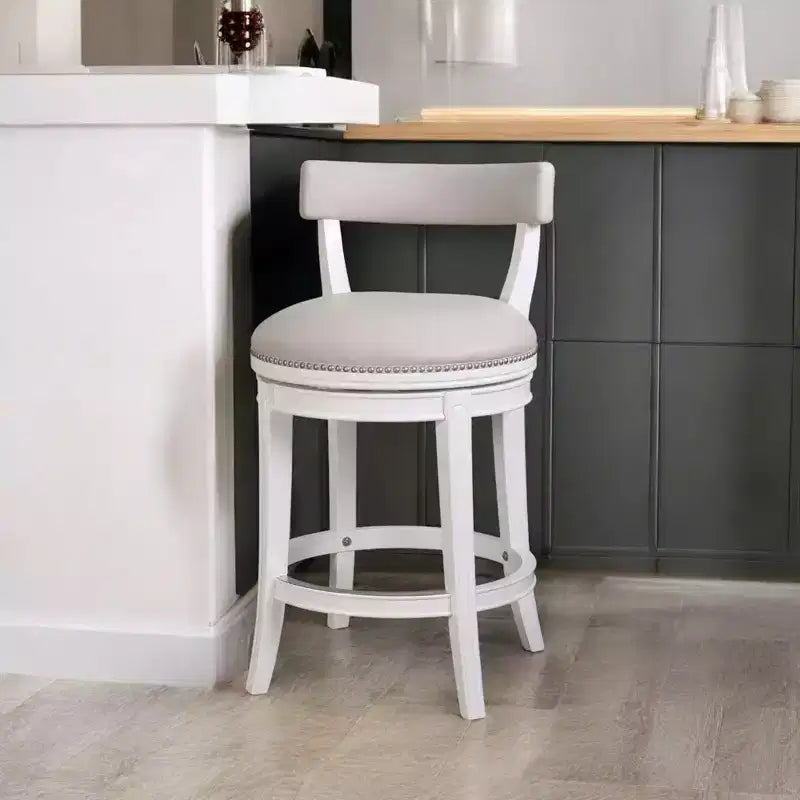 Chaise de bar pivotante à dossier bas, hauteur comptoir, HomeRoots, en similicuir gris et blanc et bois massif