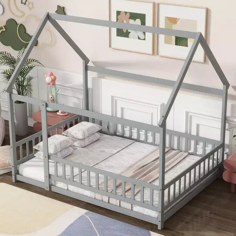 Lit double et lit au sol Whisen, structure en bois avec clôture pour des espaces de sommeil sûrs et imaginatifs pour les enfants