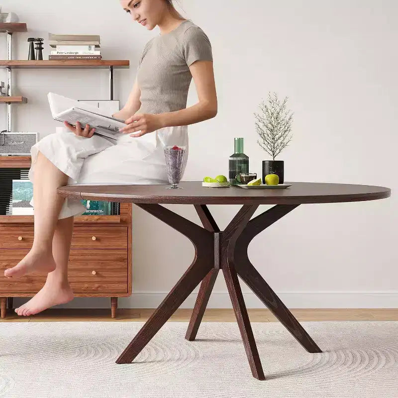 PexFix Table de salle à manger et de cuisine ronde en bois massif de 47,2 po pour 4 à 6 personnes, tables de salle à manger modernes de style ferme pour dînette ou restaurant, noyer