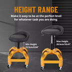 Tabouret de garage roulant, Siège d'atelier rembourré, Capacité de 136 kg, Hauteur réglable, Roues pivotantes à 360°, Étagère de rangement pratique