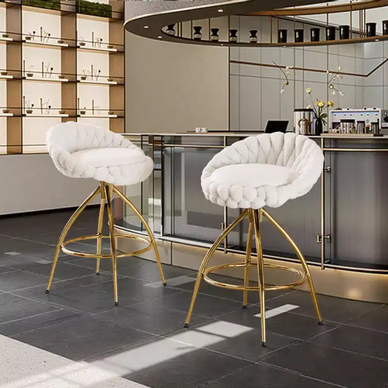 Karl Home Lot de 2 tabourets de bar pivotants blancs avec revêtement en tissu bouclette et pieds en fer doré galvanisé