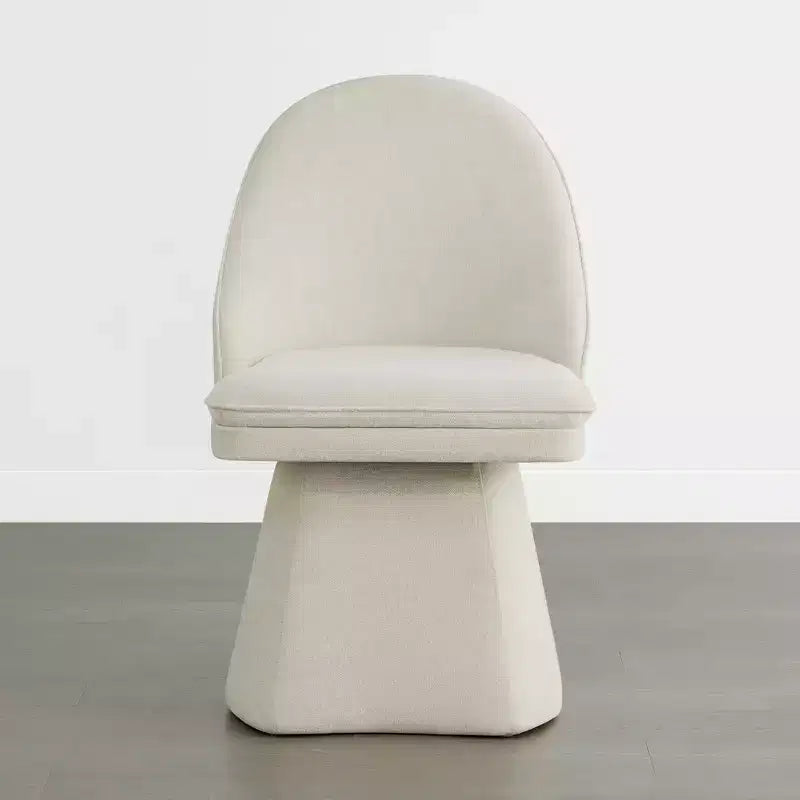 Chaise de salle à manger pivotante Spruce&Spring avec dossier haut incurvé et base conique