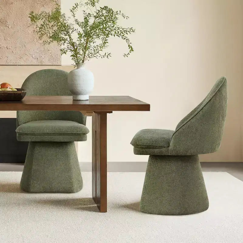 Chaise de salle à manger pivotante Spruce&Spring avec dossier haut incurvé et base conique