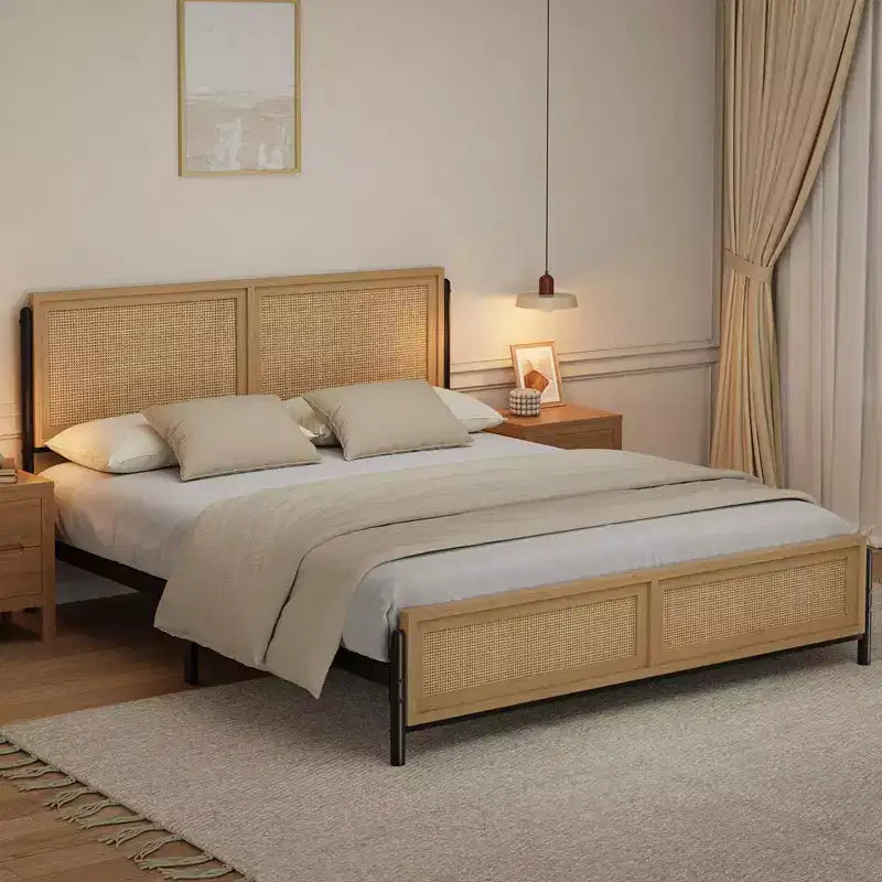 Cadre de lit Boho pour grand lit/très grand lit avec tête et pied de lit en rotin, 14 lattes métalliques, aspect bois, silencieux, pas besoin de sommier tapissier