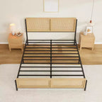 Cadre de lit Boho pour grand lit/très grand lit avec tête et pied de lit en rotin, 14 lattes métalliques, aspect bois, silencieux, pas besoin de sommier tapissier