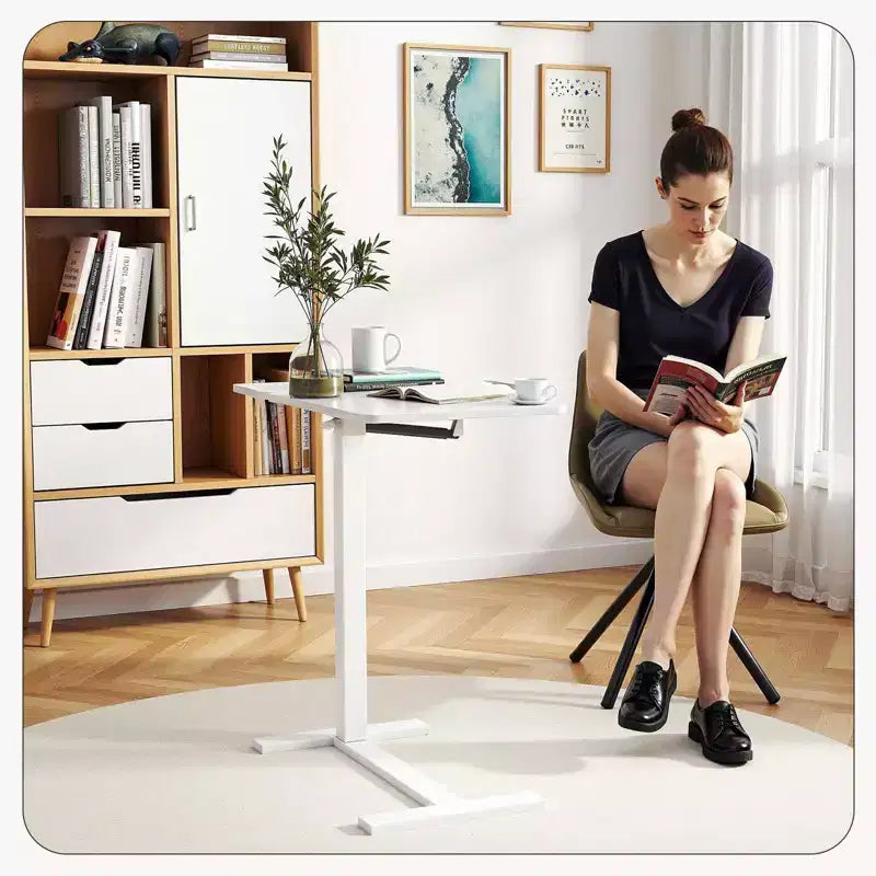 TUYOHW Table de lit réglable en hauteur et table d'ordinateur portable roulante avec plateau inclinable, table de chevet mobile roulante pour ordinateur portable, lit, canapé, bureau