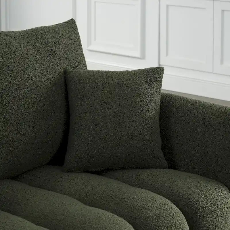 Canapé 3 places en tissu peluche vert 82 Teddy avec 3 coussins de dossier et structure en bois massif