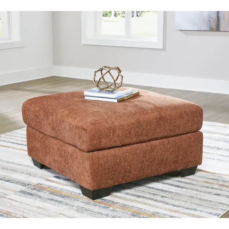 Pouf d'appoint surdimensionné Signature Design by Ashley Aviemore