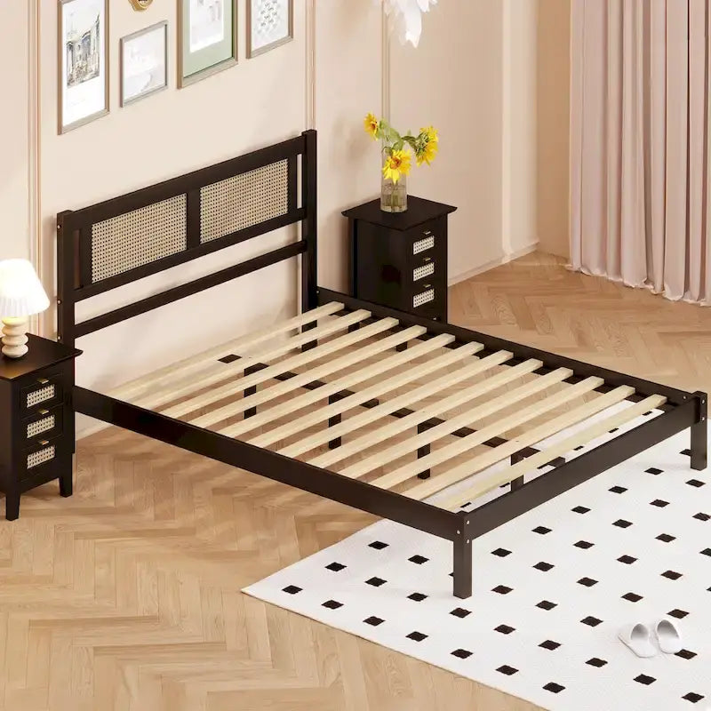 Tête de lit en rotin creux naturel, Cadre de lit plateforme en bois, Lit avec lattes en bois pour chambre à coucher