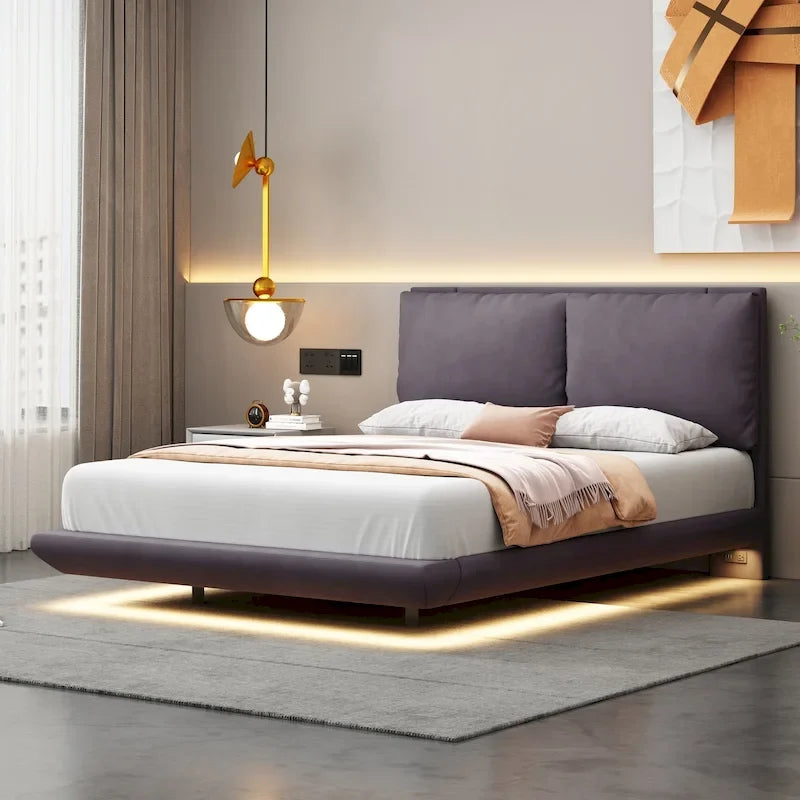 Lit plateforme flottant en velours beige/gris avec éclairage à détecteur de mouvement – Grand lit / Très grand lit, 2 places
