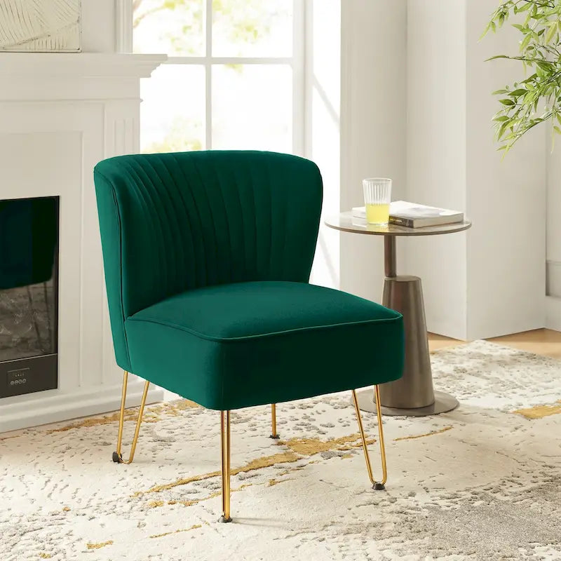 Chaise d'appoint capitonnée en velours moderne Barto avec pieds dorés par HULALA HOME