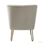 Chaise d'appoint capitonnée en velours moderne Barto avec pieds dorés par HULALA HOME
