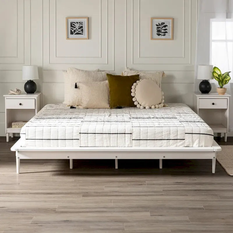 Lit plate-forme King en pin massif caramel/noyer/blanc/chêne clair, sans sommier, 1 personne