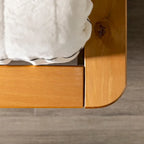 Lit plate-forme King en pin massif caramel/noyer/blanc/chêne clair, sans sommier, 1 personne