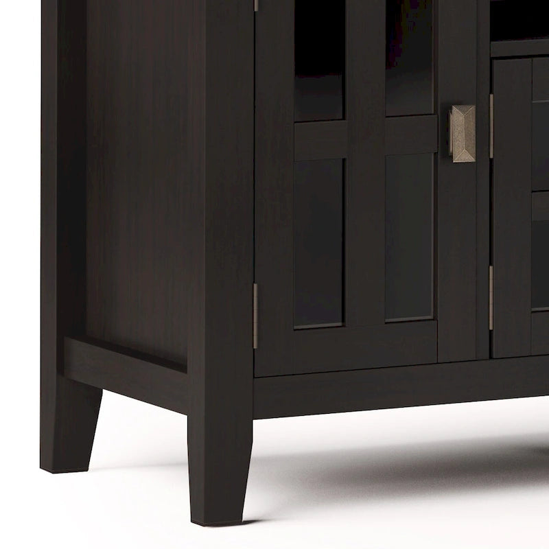 Meuble TV/Média en bois massif WYNDENHALL Stratford, 183 cm de large, pour téléviseurs jusqu'à 80 po