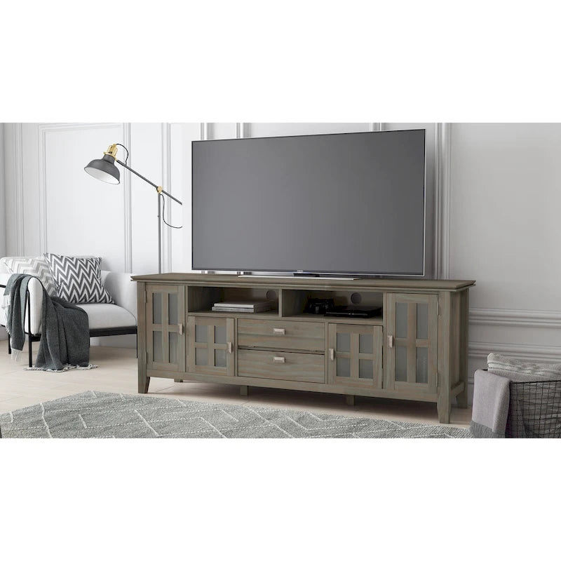 Meuble TV/Média en bois massif WYNDENHALL Stratford, 183 cm de large, pour téléviseurs jusqu'à 80 po