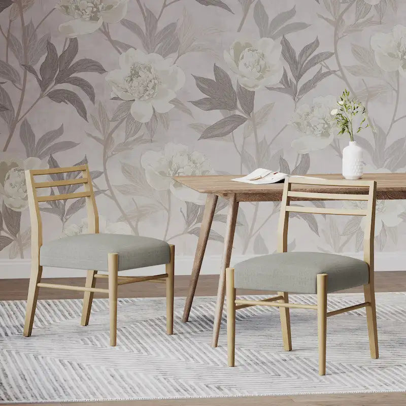 Chaises de salle à manger Christopher Knight Home avec revêtement en tissu Fescue et détails en hévéa (lot de 2)