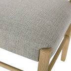Chaises de salle à manger Christopher Knight Home avec revêtement en tissu Fescue et détails en hévéa (lot de 2)