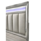 Ensemble de chambre à coucher 6 pièces en panneau rembourré gris Evonne avec éclairage DEL