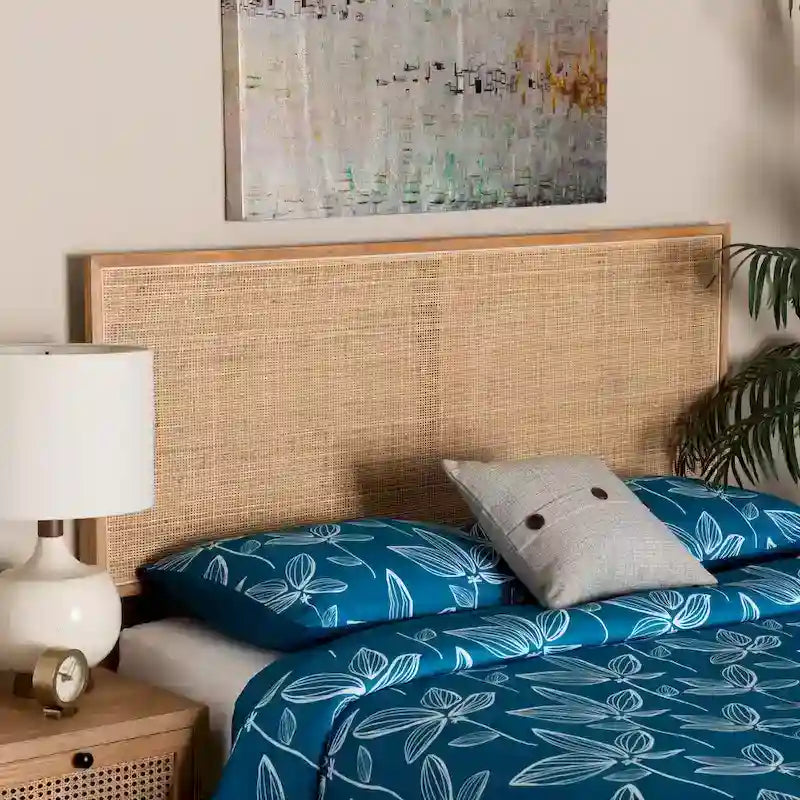 bali & pari Aurelia Tête de lit moderne bohème en bois de bayur et rotin naturel