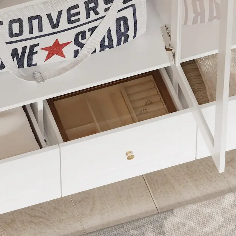 Armoires de rangement polyvalentes pour plusieurs unités Armoire blanche