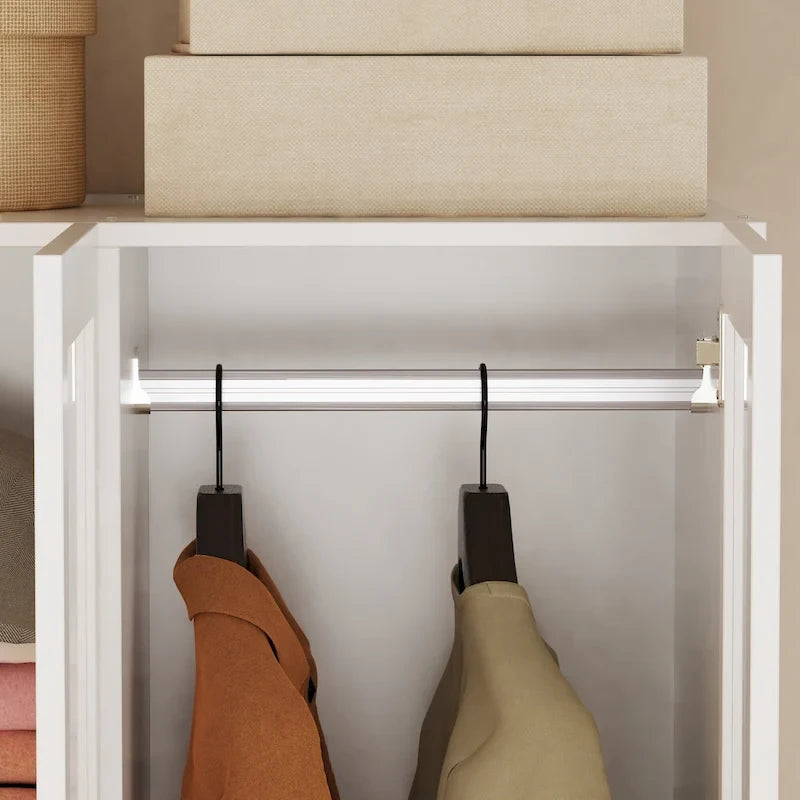 Armoires de rangement polyvalentes pour plusieurs unités Armoire blanche