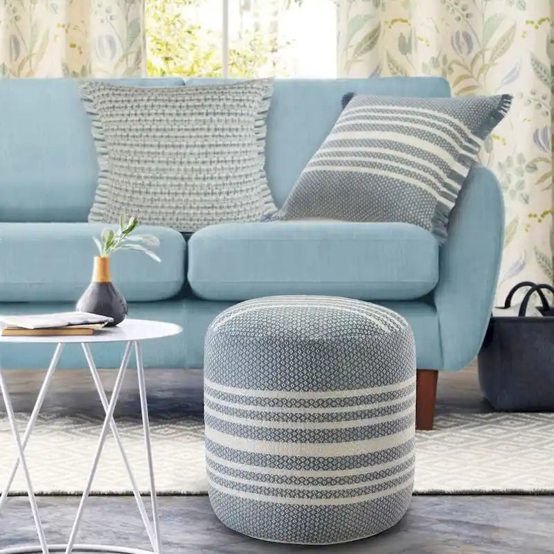 20 poufs ronds rayés bleus et blancs