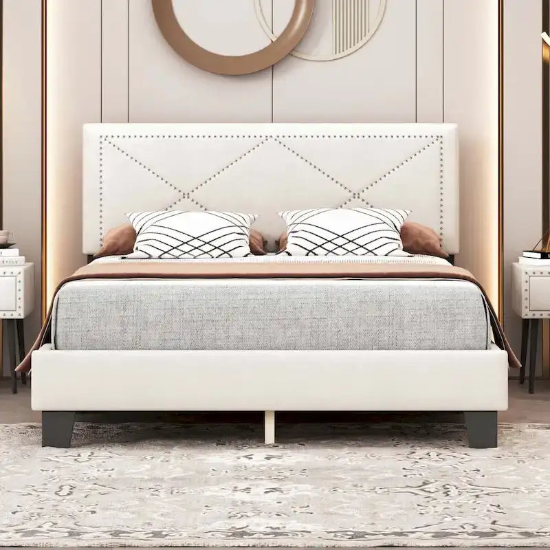 Cadre de lit Queen Size rembourré simple avec design à rivets, lit plateforme moderne en velours avec tête de lit