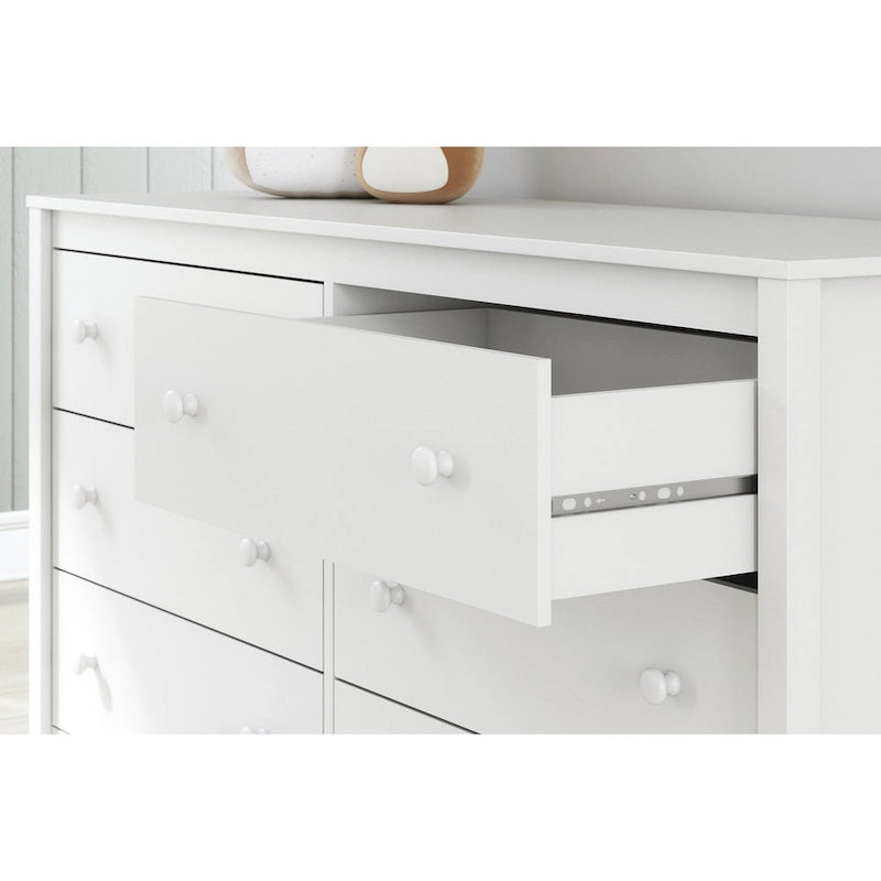 Signature Design by Ashley Hallityn Commode blanche