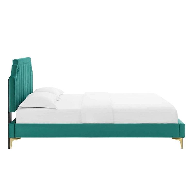 Lit plateforme queen en velours Sienna Performance