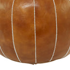 Pouf marocain en cuir floral avec surpiqûres blanches - Noir ou marron clair - Roche River Decor