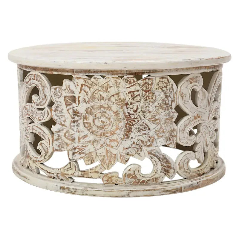 Table basse Alina en manguier sculpté à la main, motif floral ajouré, finition blanc vieilli, 33 po