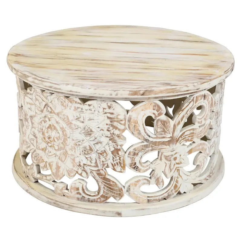 Table basse Alina en manguier sculpté à la main, motif floral ajouré, finition blanc vieilli, 33 po