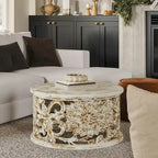 Table basse Alina en manguier sculpté à la main, motif floral ajouré, finition blanc vieilli, 33 po