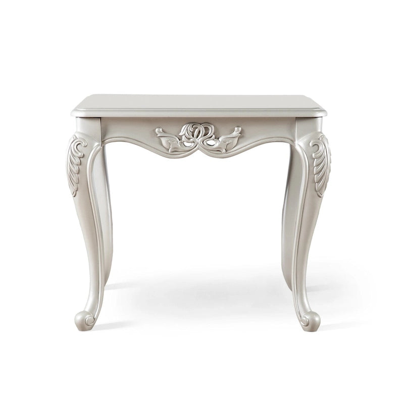 Table d'appoint traditionnelle Clarissa en bois massif avec pieds sculptés de Furniture of America