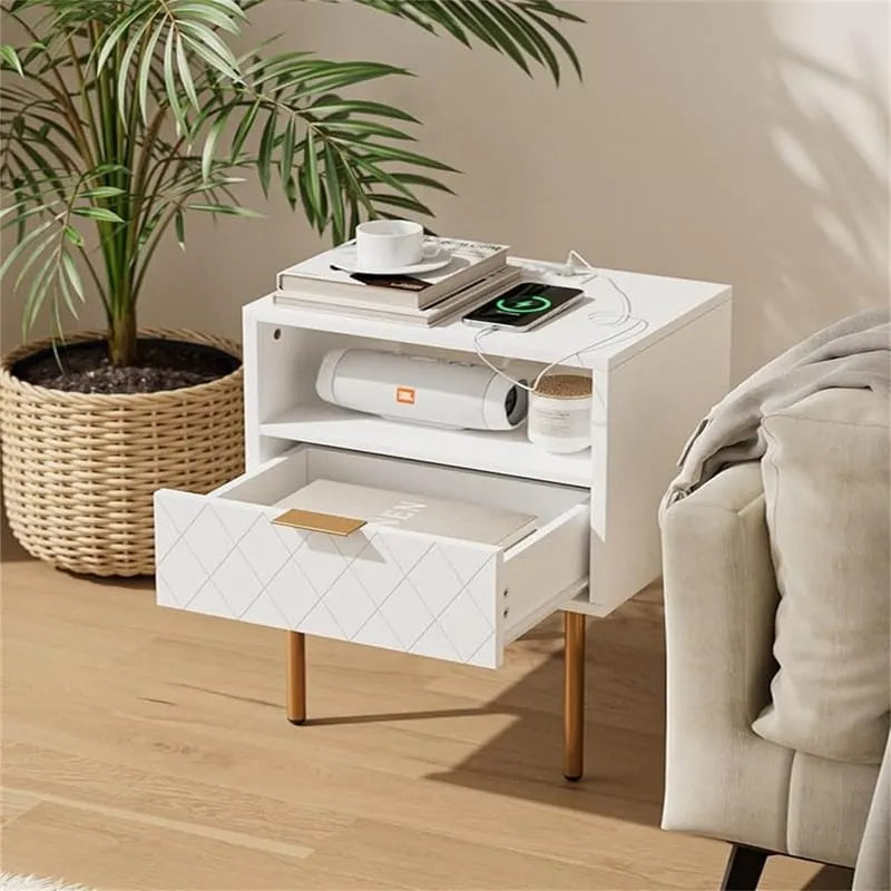 Table de chevet avec station de recharge - 11.81P x 15.75L x 22.05H