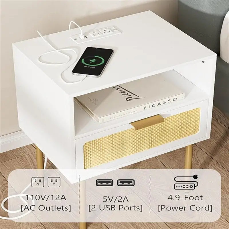 Table de chevet avec station de recharge - 11.81P x 15.75L x 22.05H