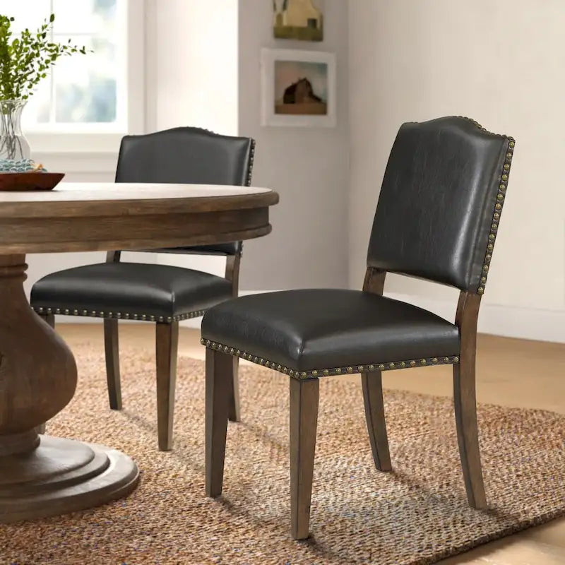 Chaise de salle à manger Dallas en similicuir marron avec clous décoratifs - par Greyson Living