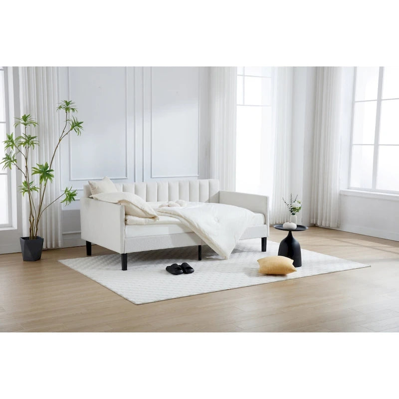 Lit de repos moderne de taille double Epiphyllum avec dossier capitonné côtelé par Christopher Knight Home